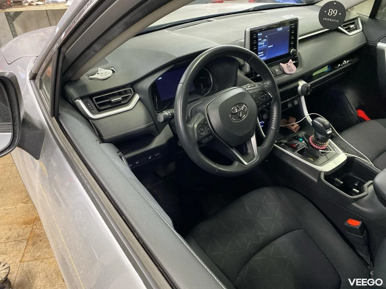 Toyota RAV4 Luxury Comfort FWD 2 129kW