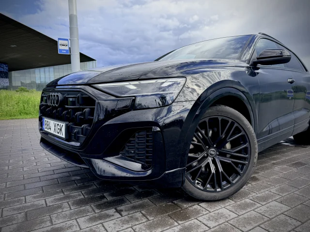 Image of Audi Q8 Black Plus Facelift 3.0 210kW