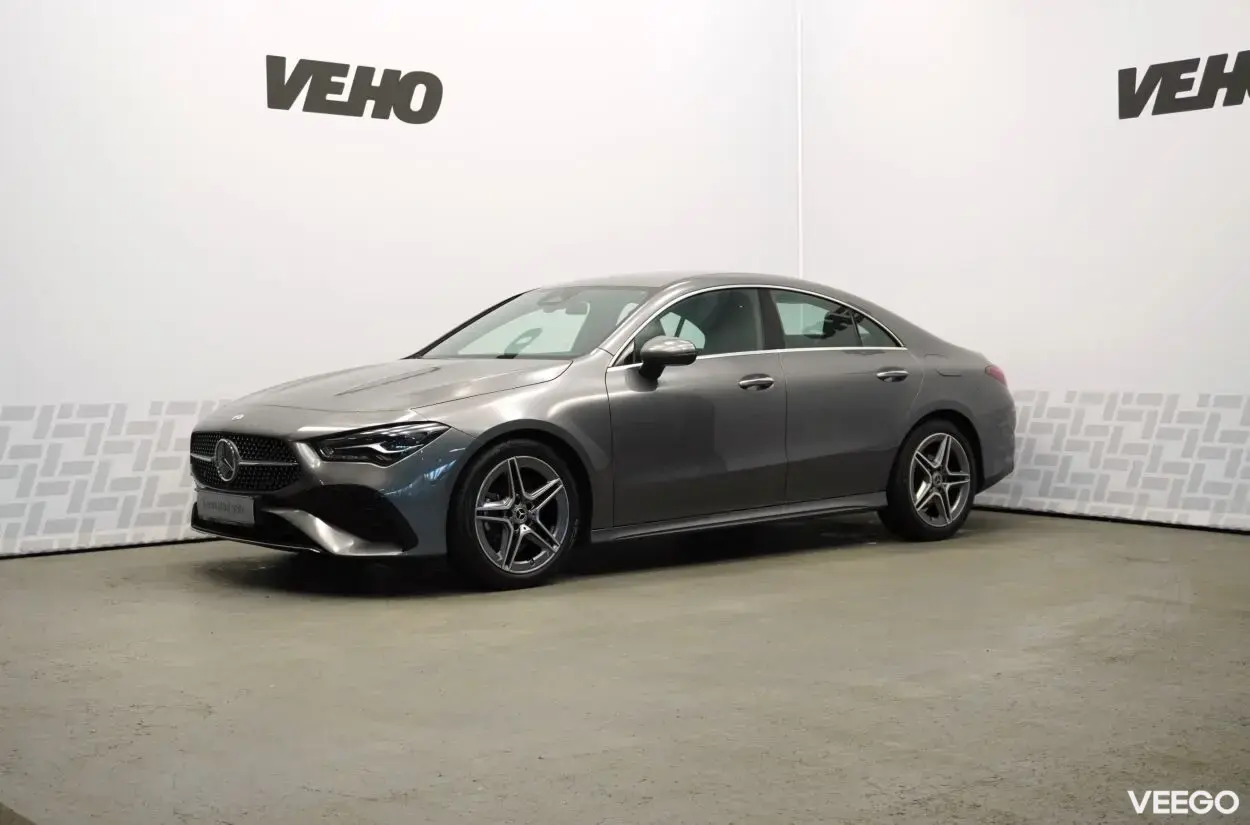 Mercedes-Benz CLA180 Coupe AMG Line 1.3 100kW
