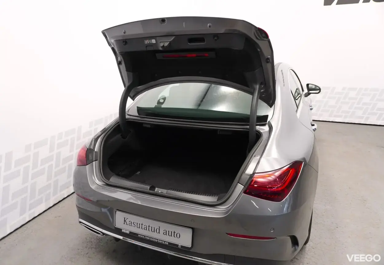 Mercedes-Benz CLA180 Coupe AMG Line 1.3 100kW