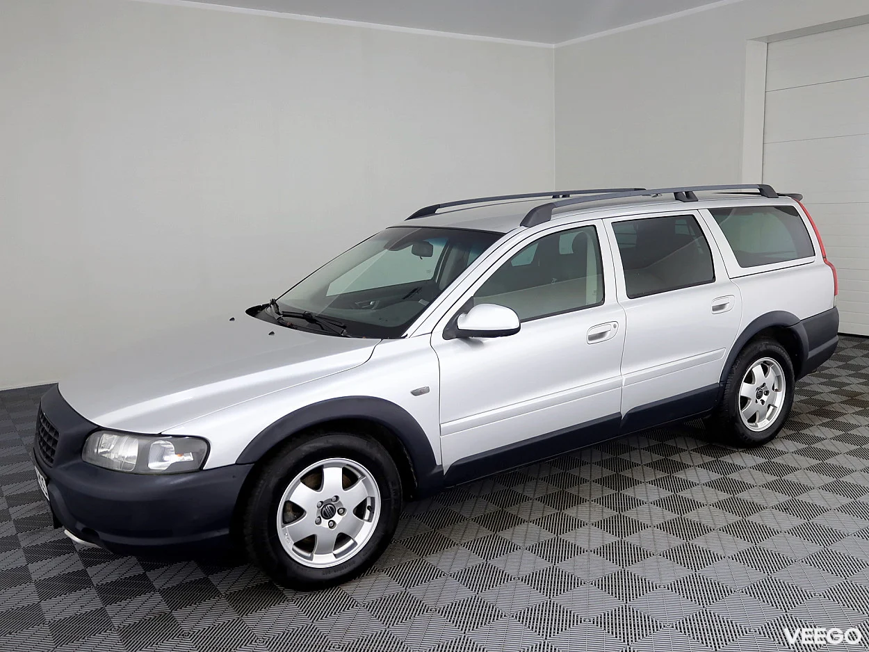 Volvo XC70 2.4 121kW