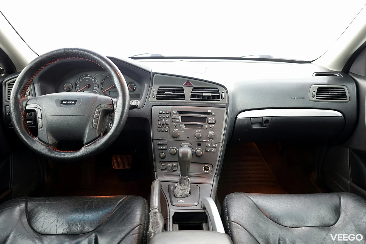 Volvo XC70 2.4 121kW