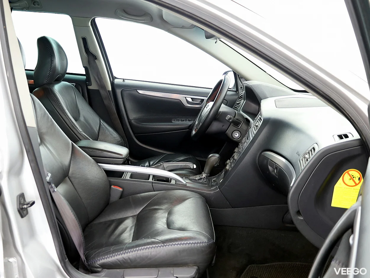 Volvo XC70 2.4 121kW
