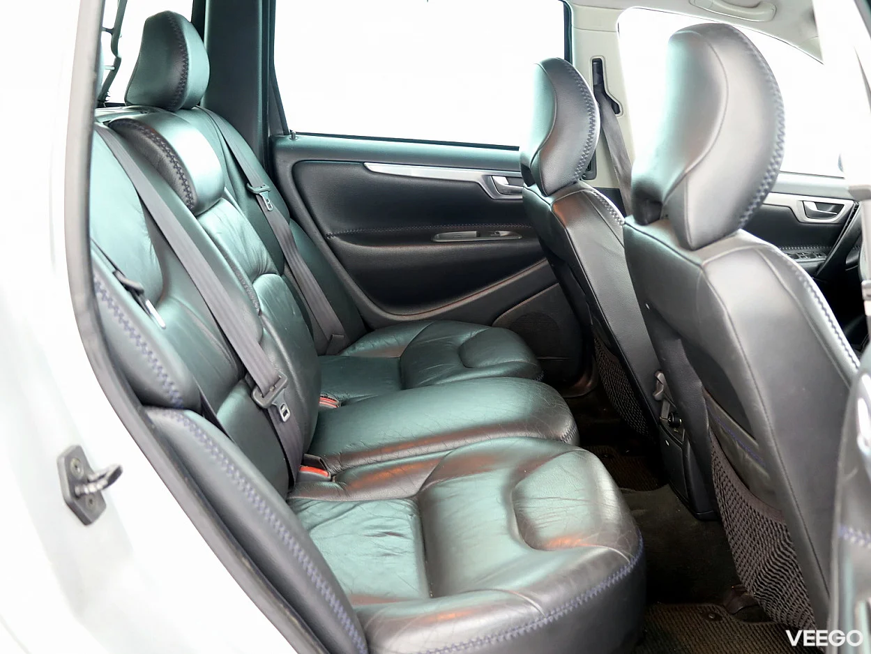 Volvo XC70 2.4 121kW