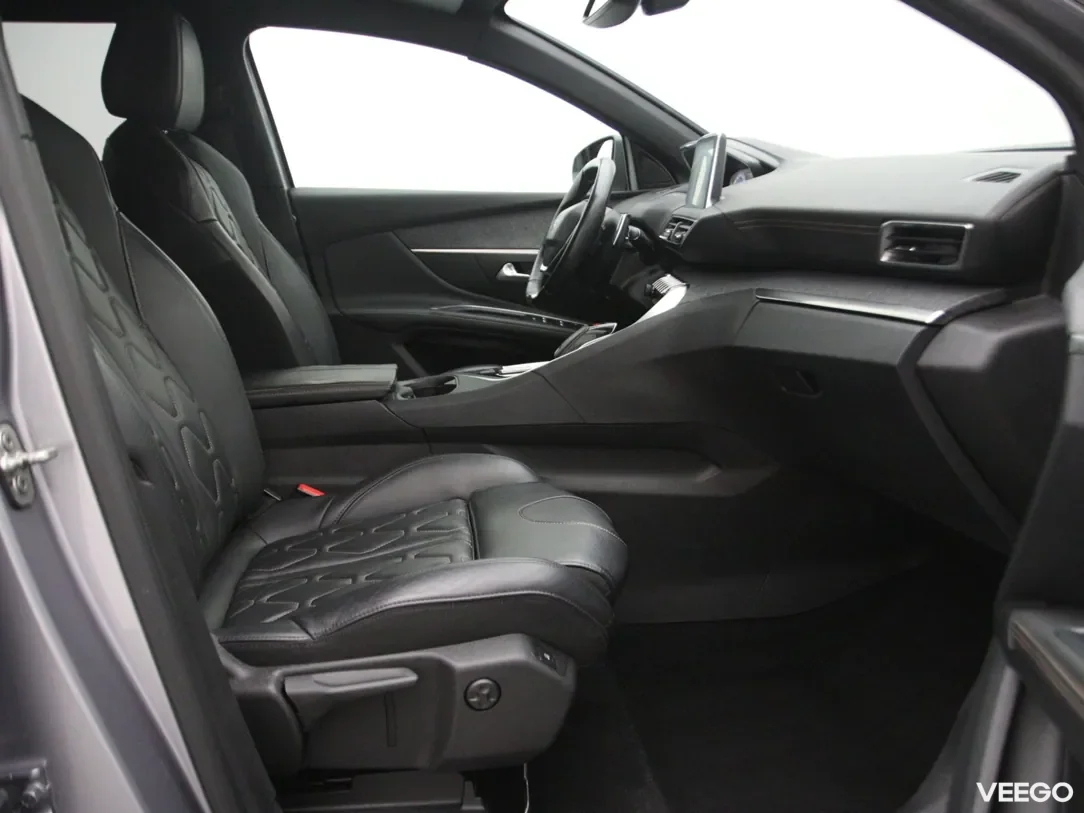 Peugeot 5008 1.6 85kW