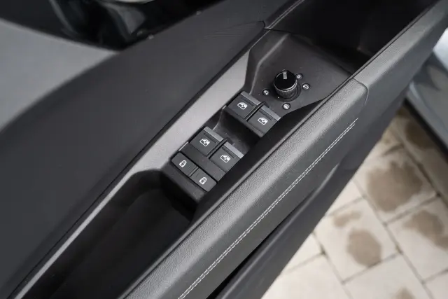 Image of Audi Q4 e-tron 220kW