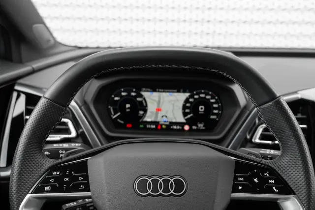 Image of Audi Q4 e-tron 220kW