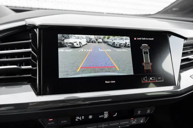 Image of Audi Q4 e-tron 220kW