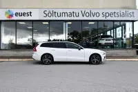 Volvo V60 Plug In Hybrid R-DESIGN RECHARGE EXPRESSION INTELLI SAFE MY21 2 251kW thumbnail