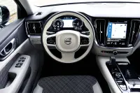 Volvo V60 Plug In Hybrid R-DESIGN RECHARGE EXPRESSION INTELLI SAFE MY21 2 251kW thumbnail