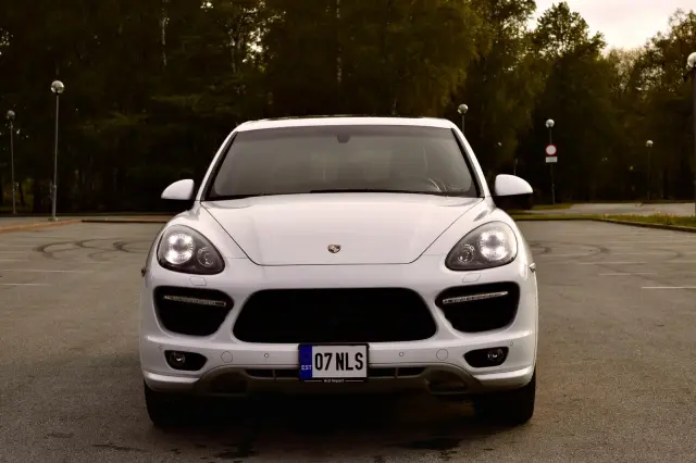 Image of Porsche Cayenne Cayenne 4.8 309kW