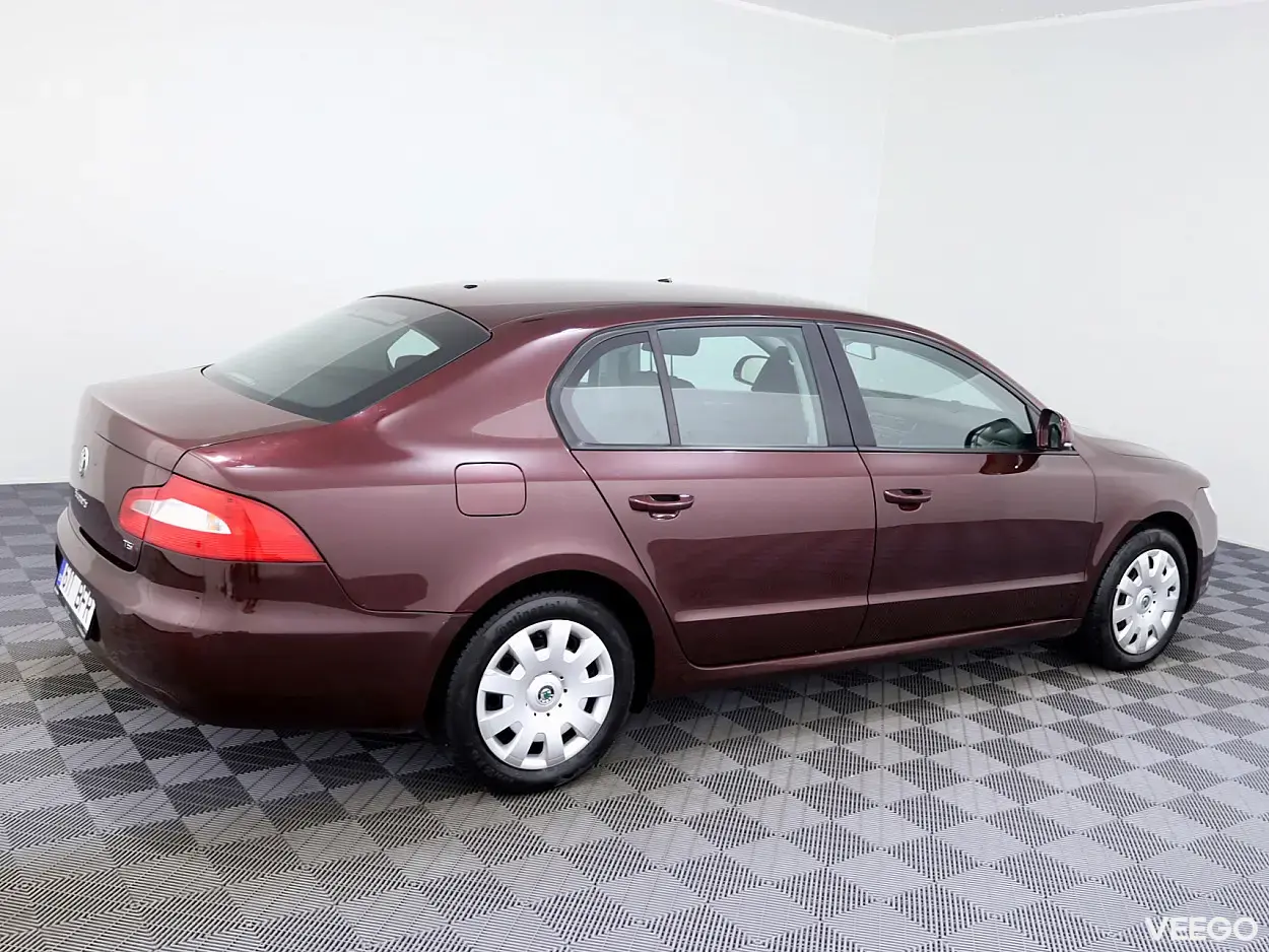 Skoda Superb 1.8 118kW