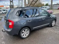Kia Carens 2.0 104kW thumbnail