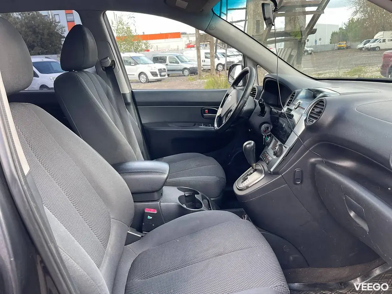 Kia Carens 2.0 104kW