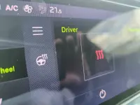 Peugeot 408 96kW thumbnail