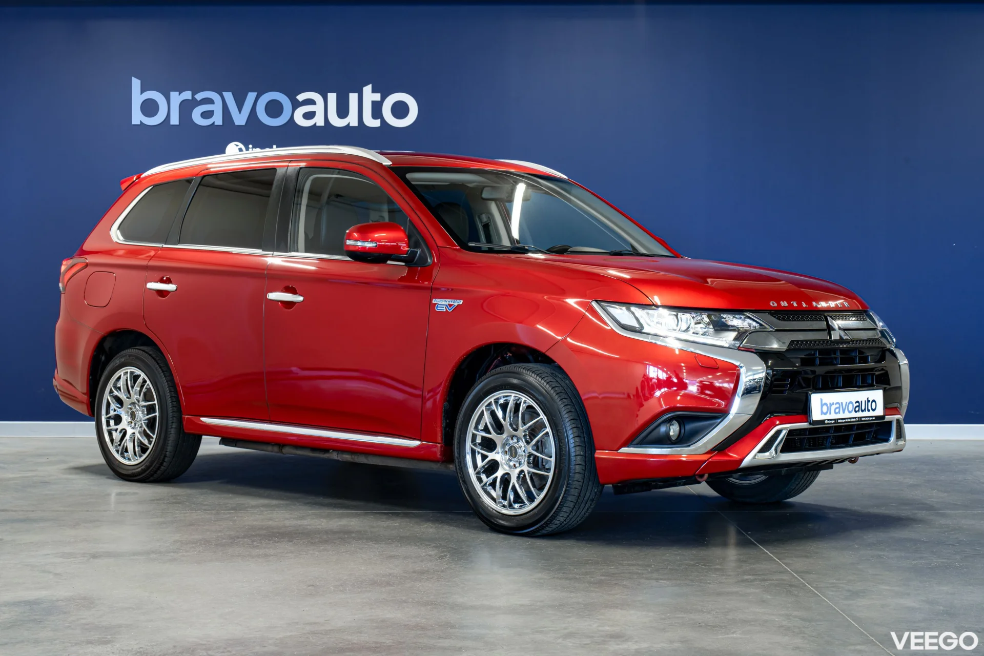 Mitsubishi Outlander Pistikhübriid (bensiin / elekter) 99kW
