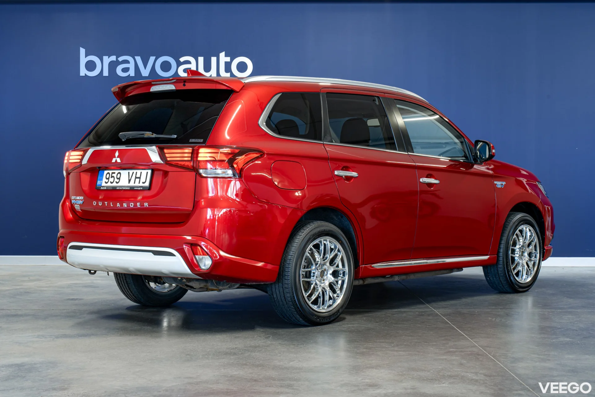 Mitsubishi Outlander Pistikhübriid (bensiin / elekter) 99kW