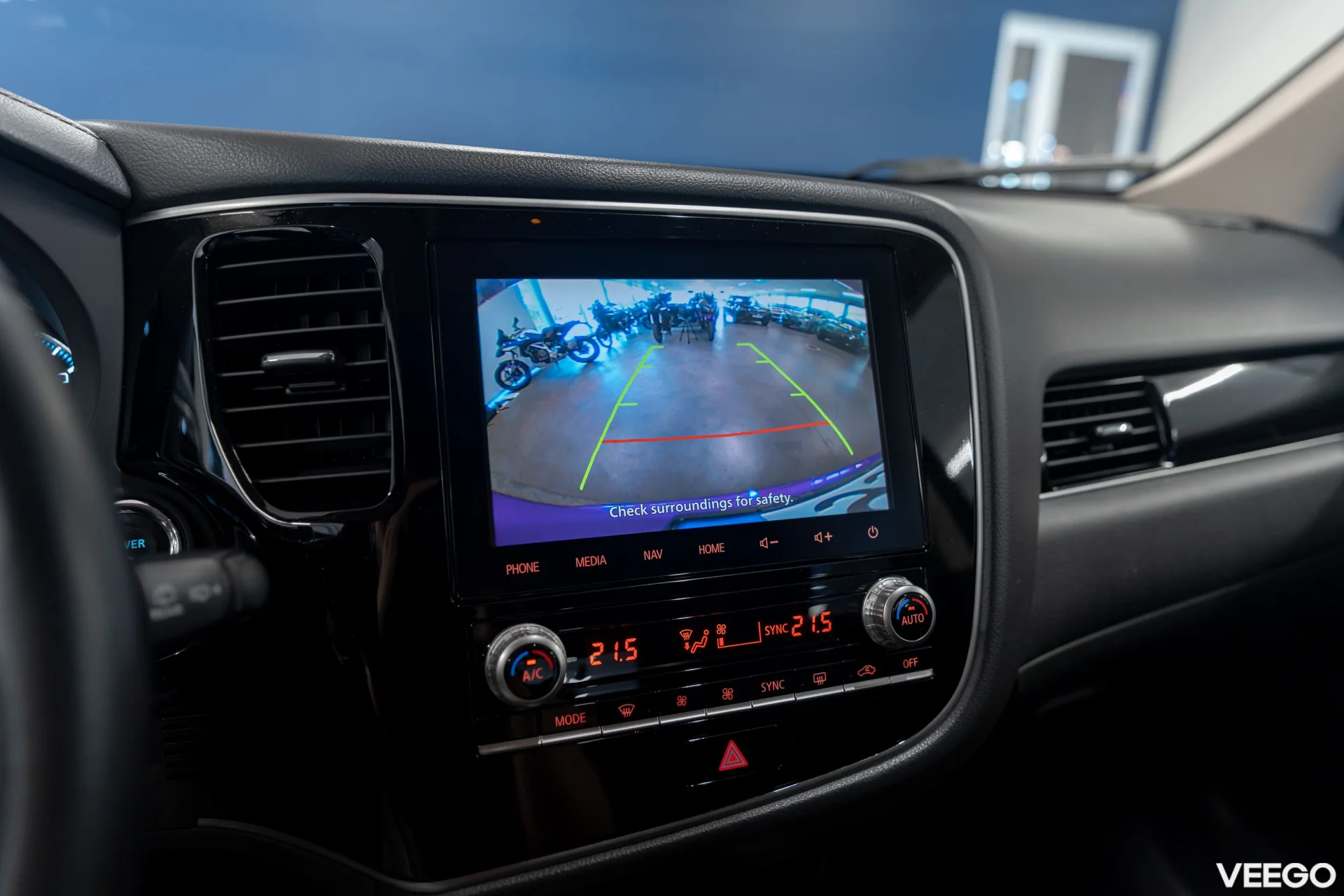 Mitsubishi Outlander Pistikhübriid (bensiin / elekter) 99kW