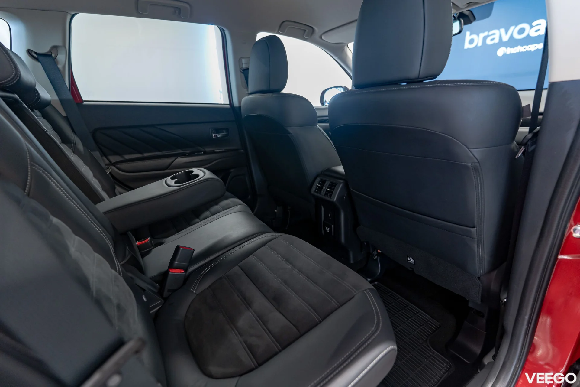 Mitsubishi Outlander Pistikhübriid (bensiin / elekter) 99kW