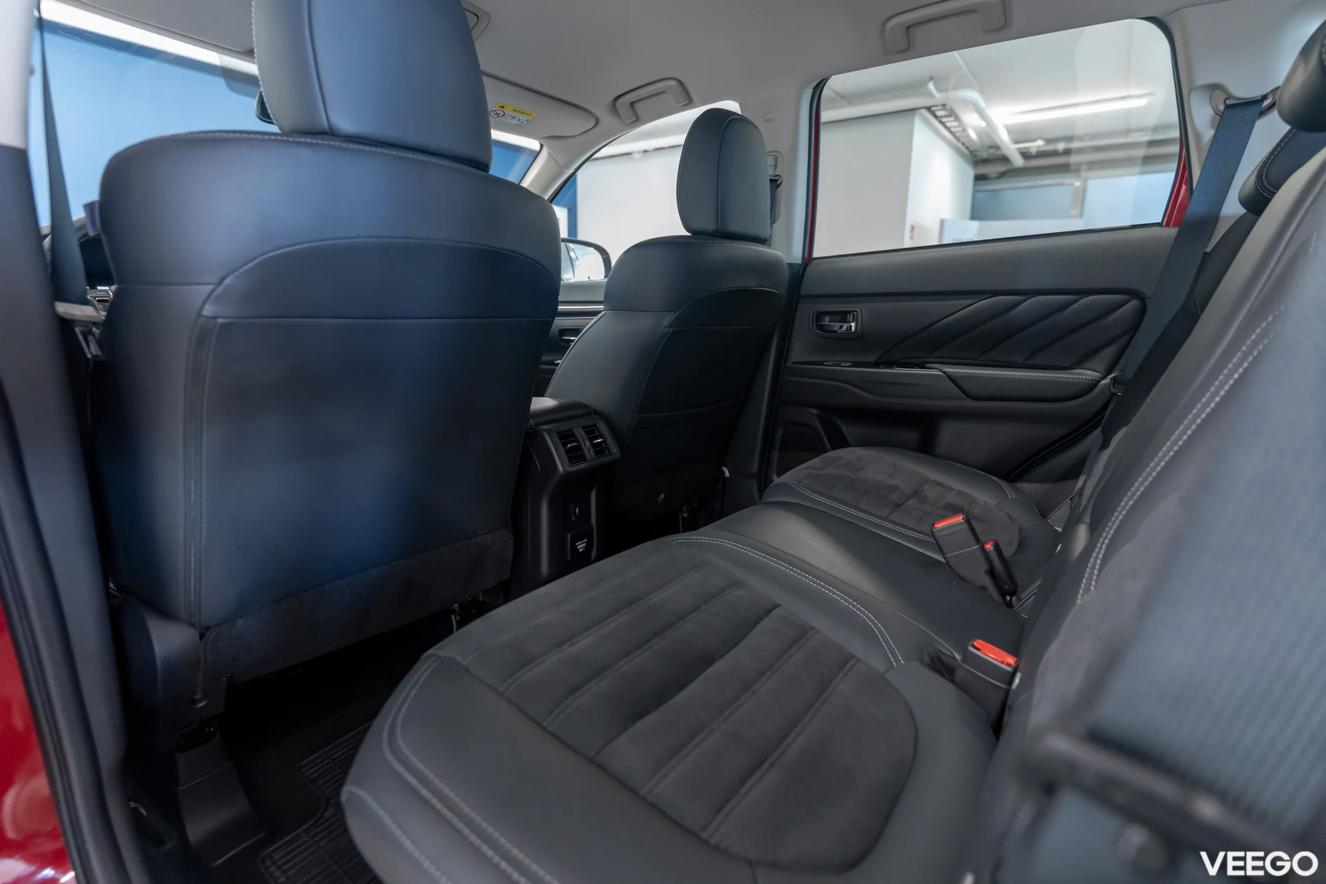 Mitsubishi Outlander Pistikhübriid (bensiin / elekter) 99kW
