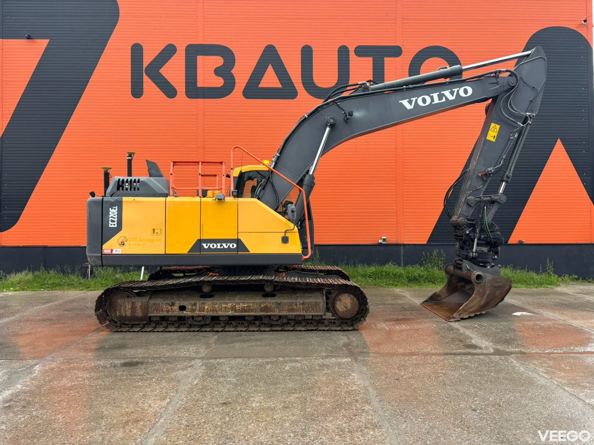Volvo EC 220 EL 3D / TILTROTATOR / CENTRAL LUBRICATION / AC / AUXILIARY HEATER 129kW