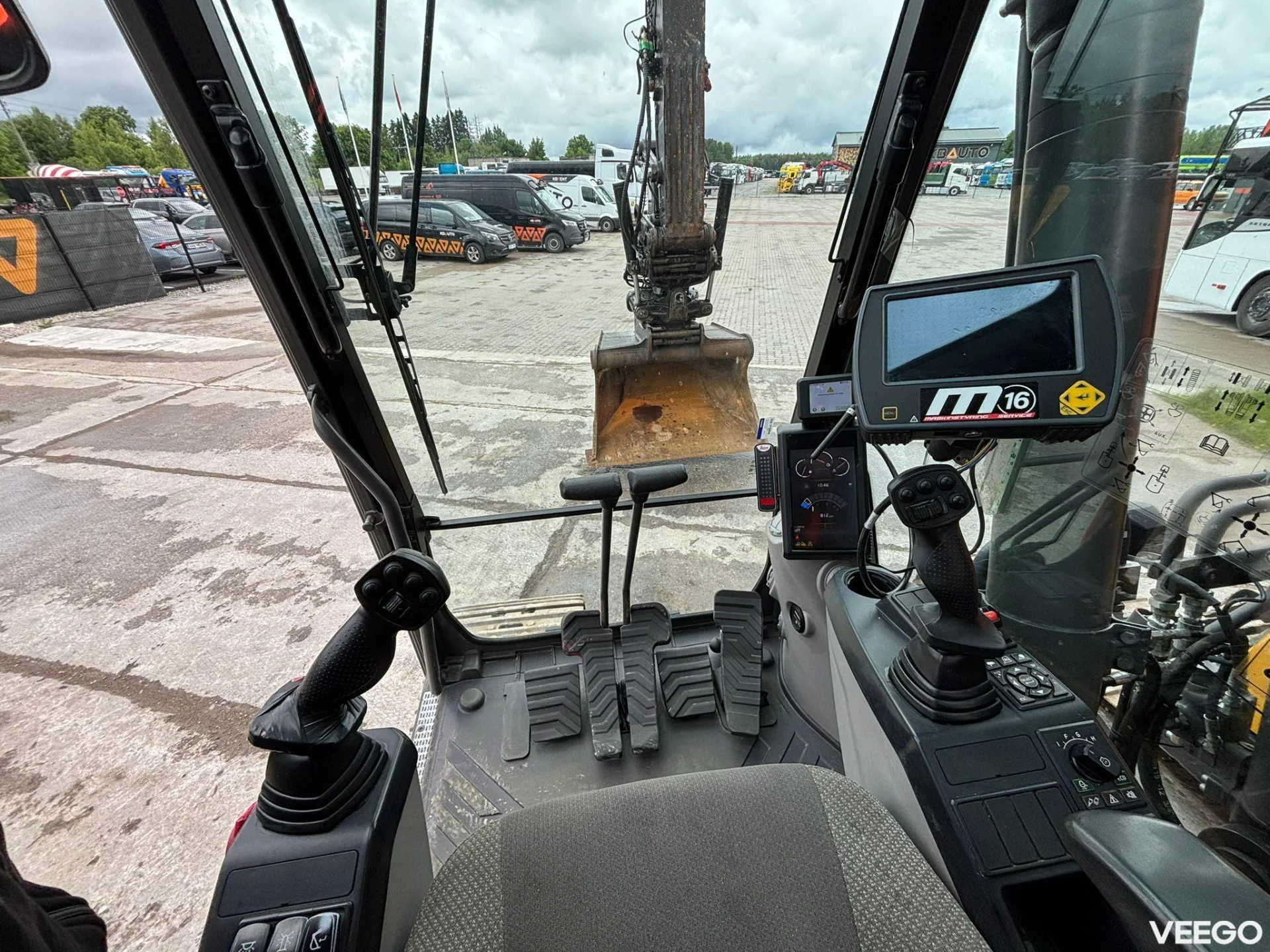Volvo EC 220 EL 3D / TILTROTATOR / CENTRAL LUBRICATION / AC / AUXILIARY HEATER 129kW