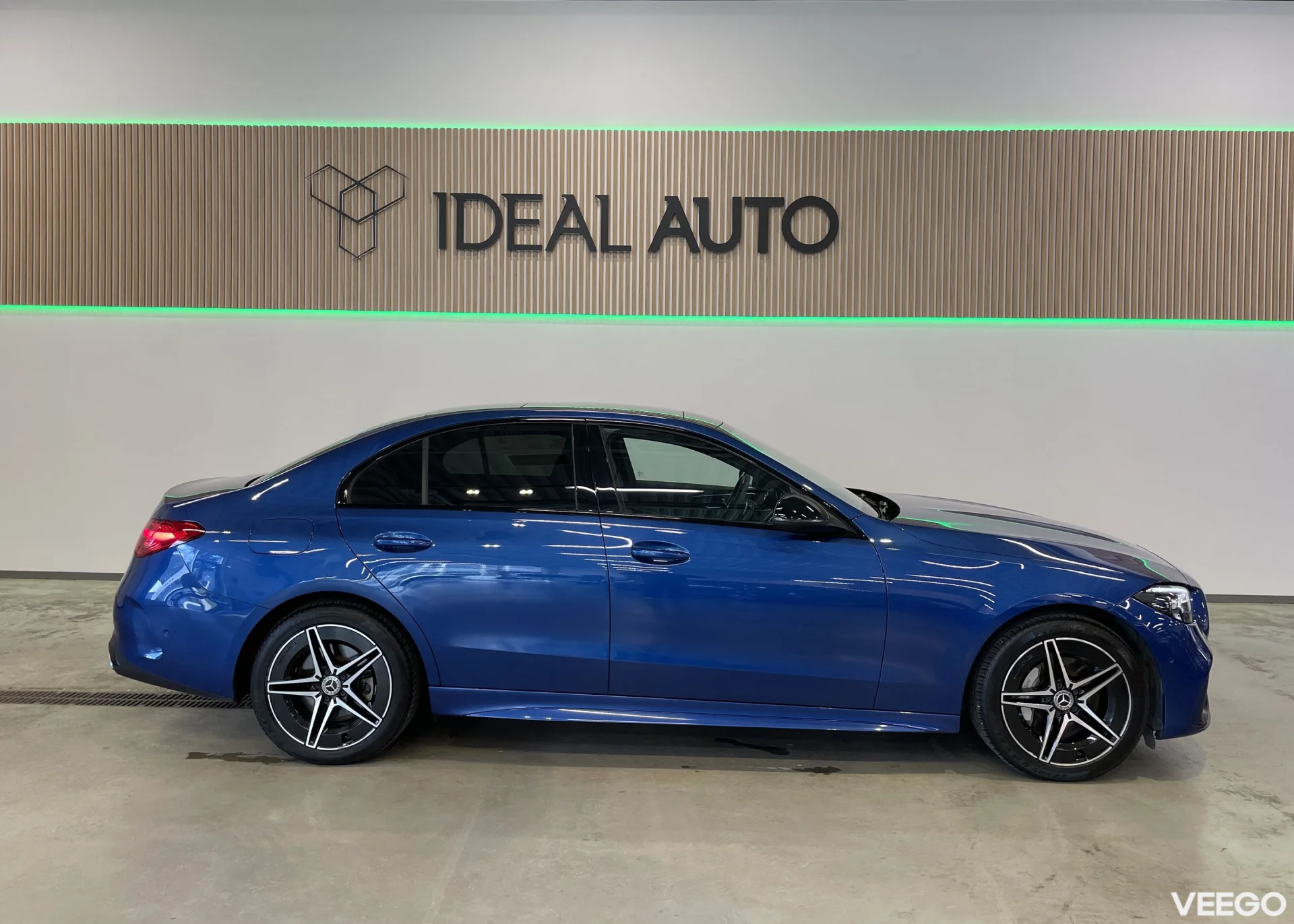 Mercedes-Benz C300 Plug-in AMG 2 150kW