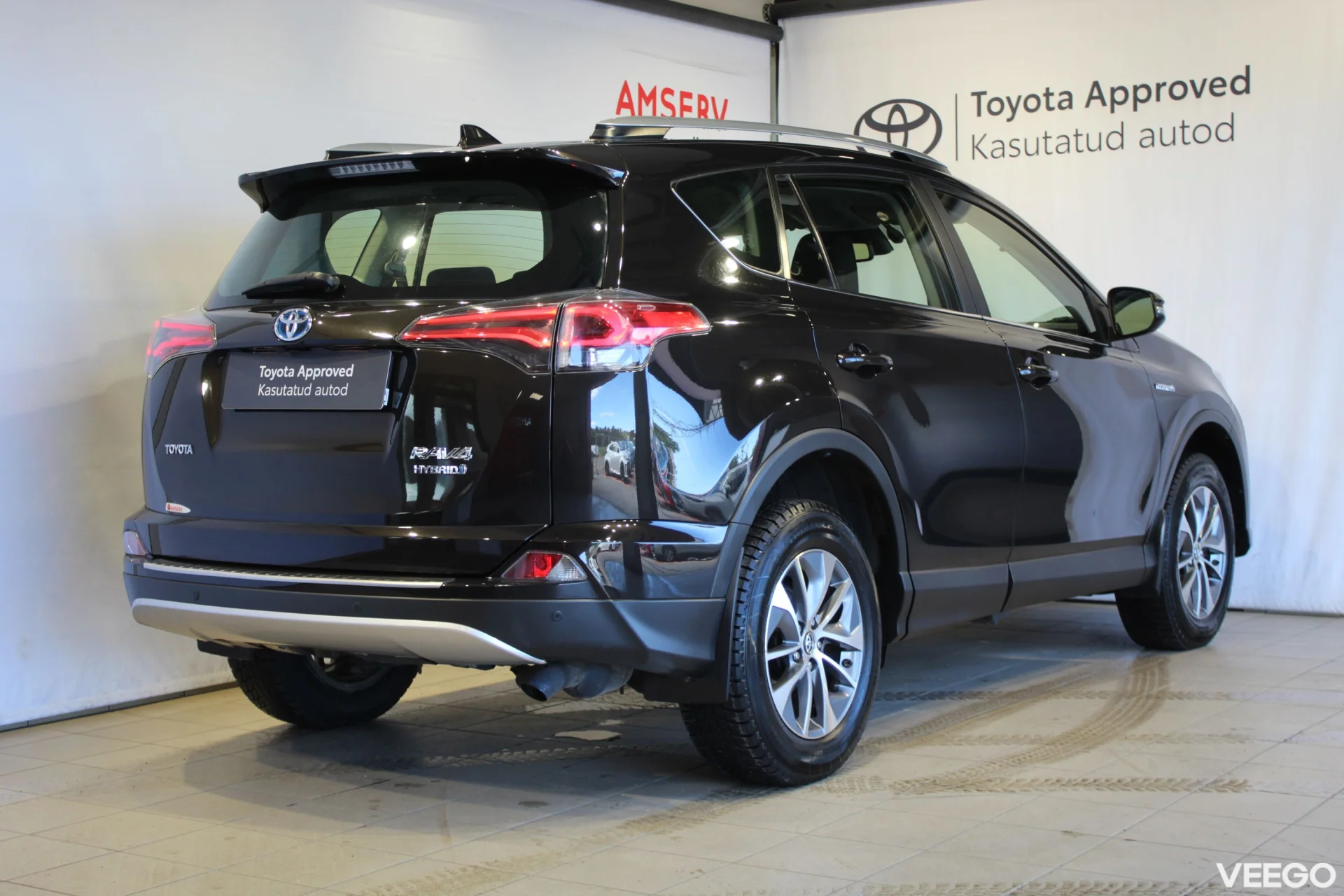 Toyota RAV4 Luxury 2.5 114kW