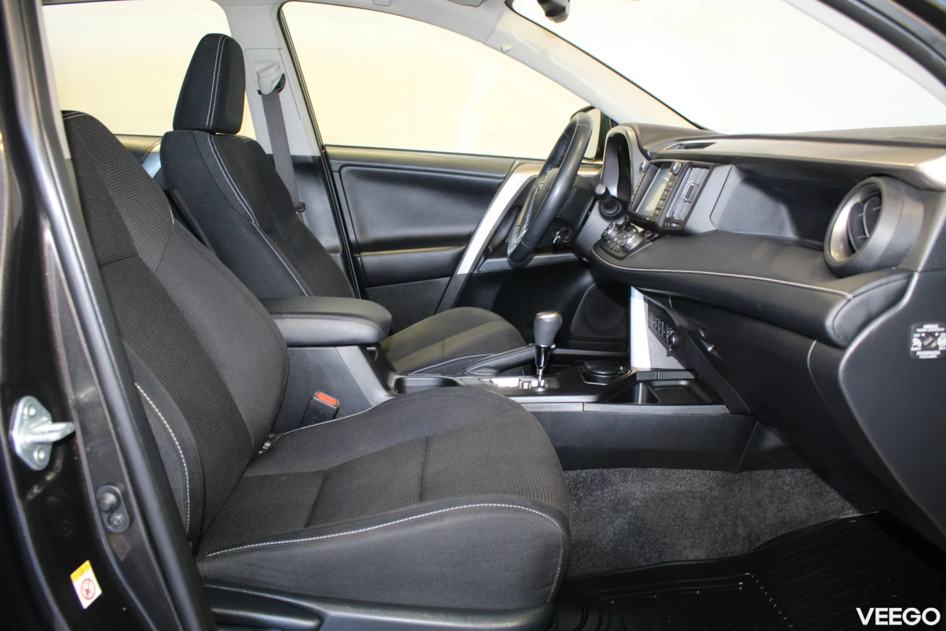 Toyota RAV4 Luxury 2.5 114kW