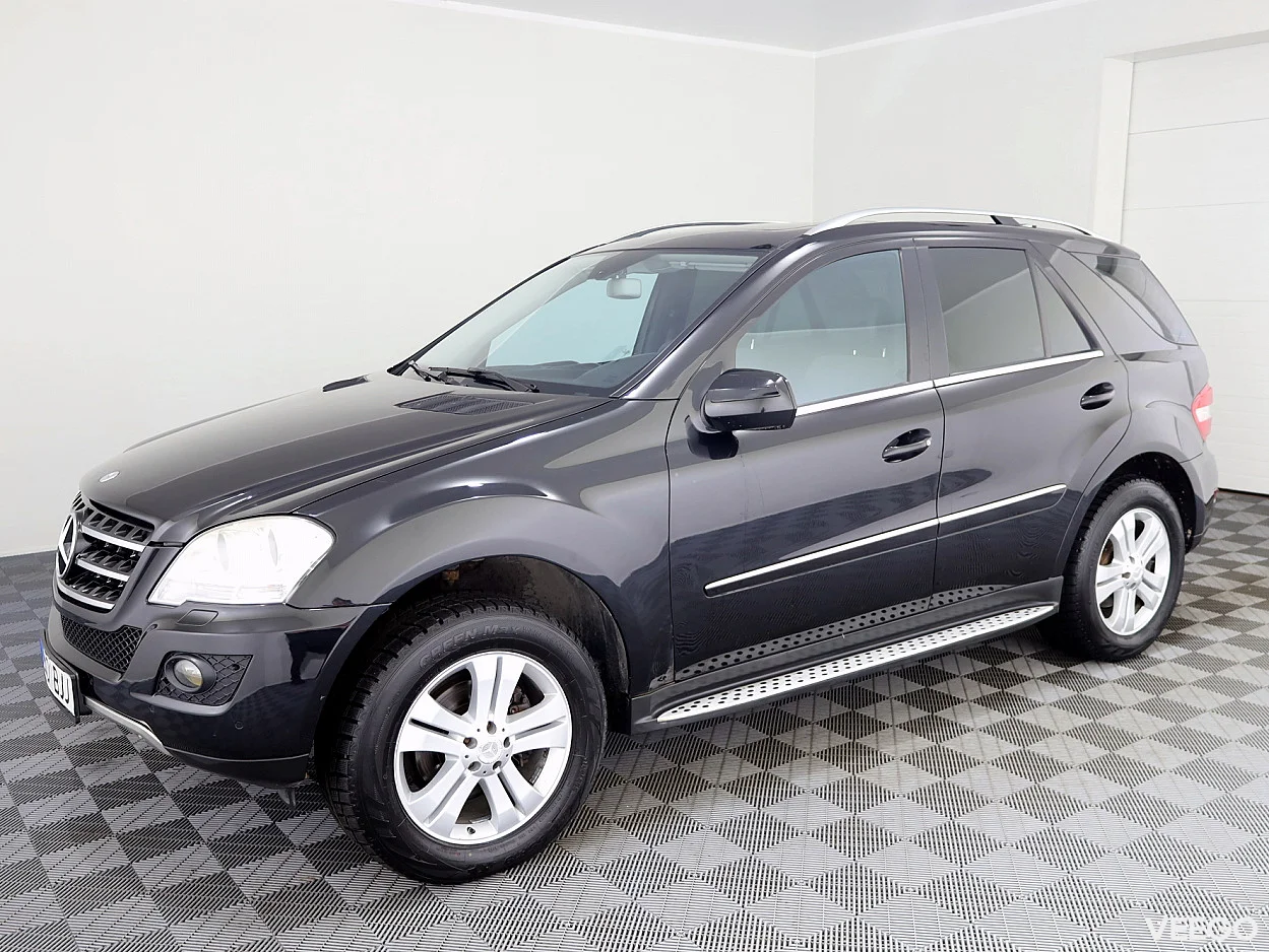 Mercedes-Benz ML300 3.0 141kW