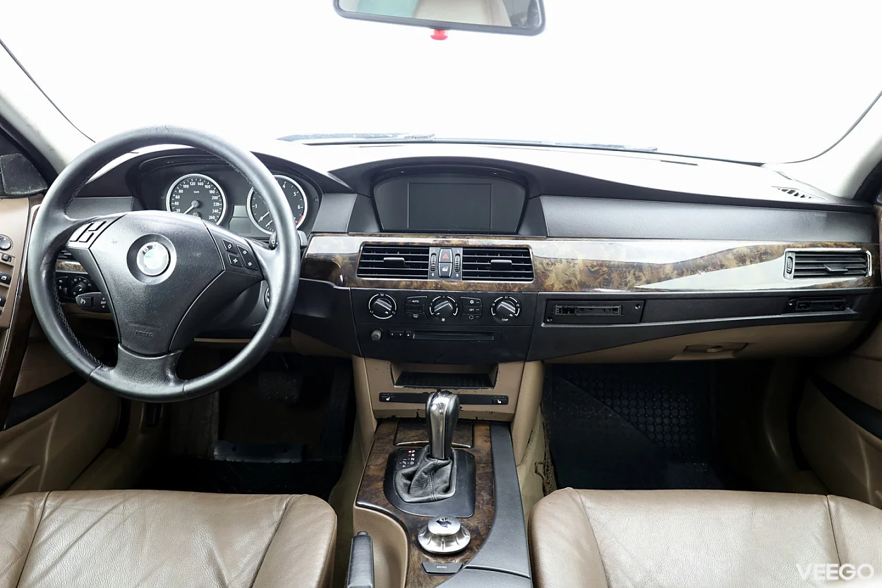 BMW 520 2.2 125kW