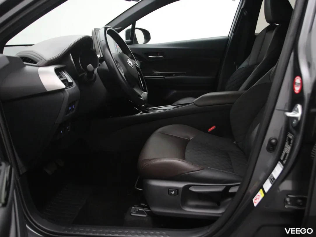 Toyota C-HR 1.8 90kW
