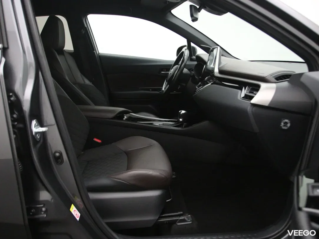 Toyota C-HR 1.8 90kW
