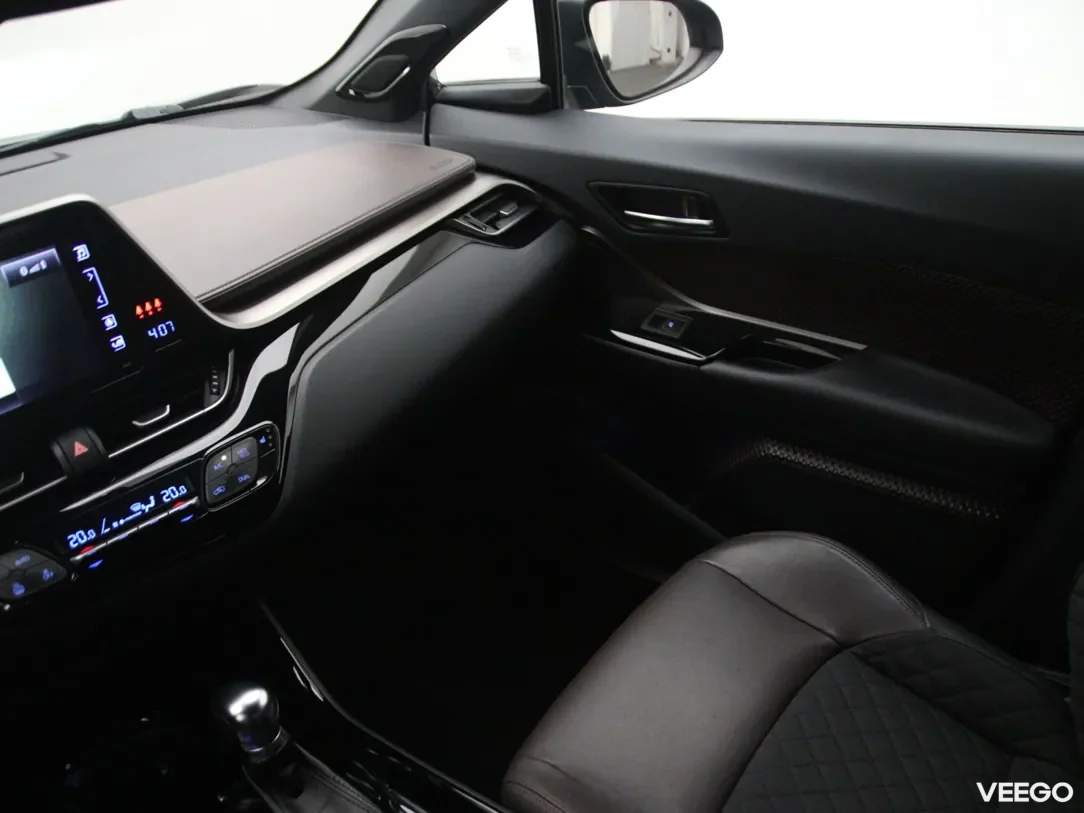 Toyota C-HR 1.8 90kW