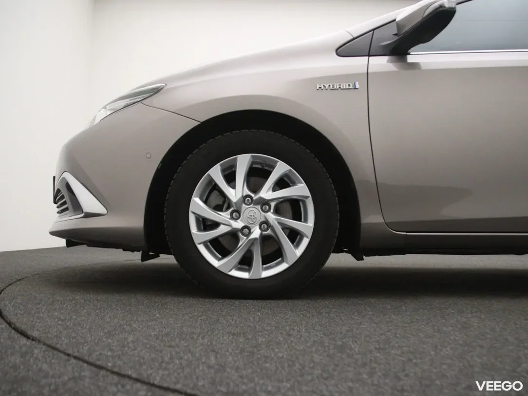 Toyota Auris 1.8 100kW