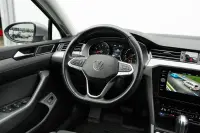 Volkswagen Passat 110kW thumbnail