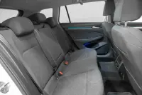 Volkswagen Golf 96kW thumbnail