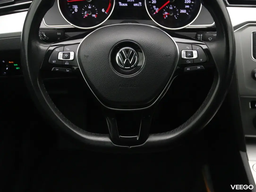 Volkswagen Passat 1.6 88kW