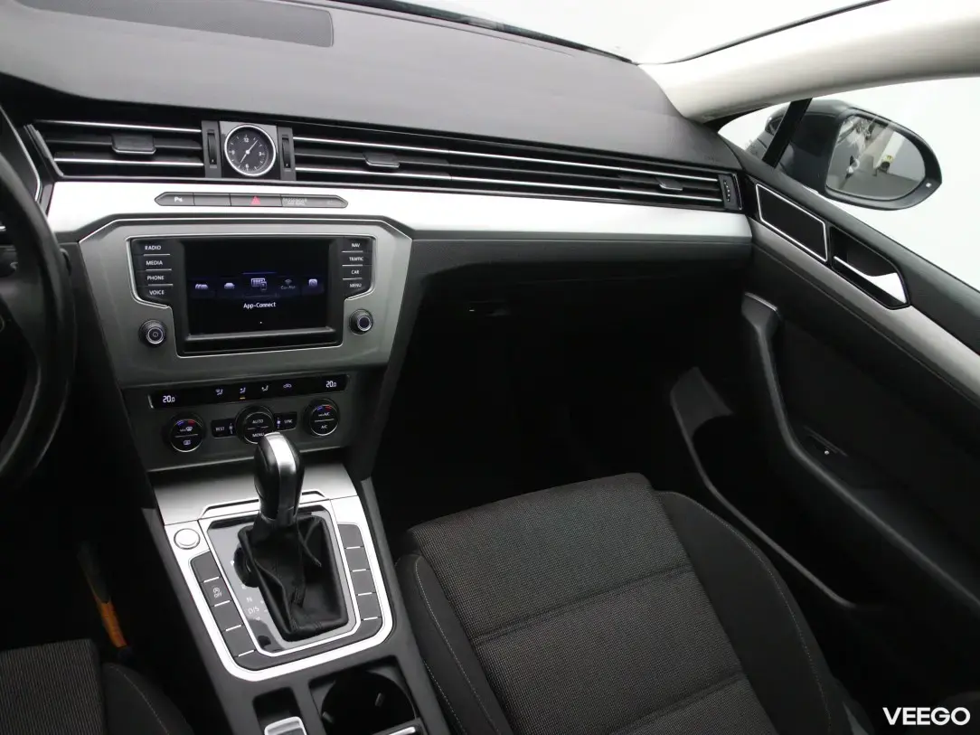 Volkswagen Passat 1.6 88kW