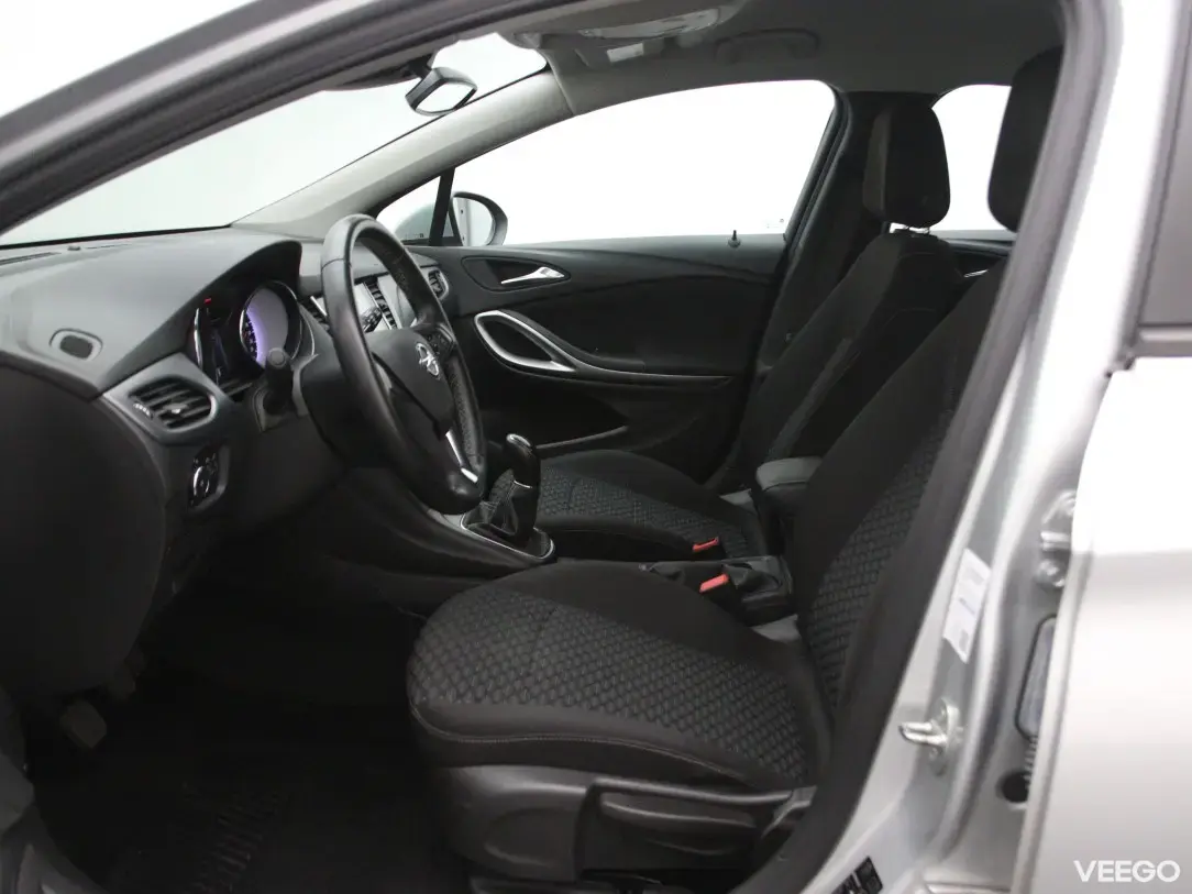 Opel Astra 1.6 81kW