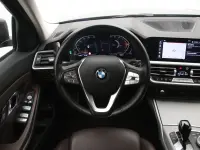 BMW 318 2 100kW thumbnail