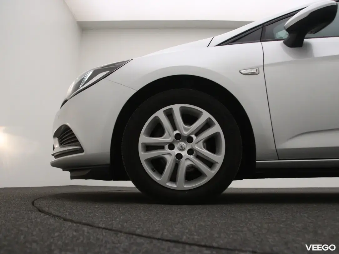 Opel Astra 1.6 81kW