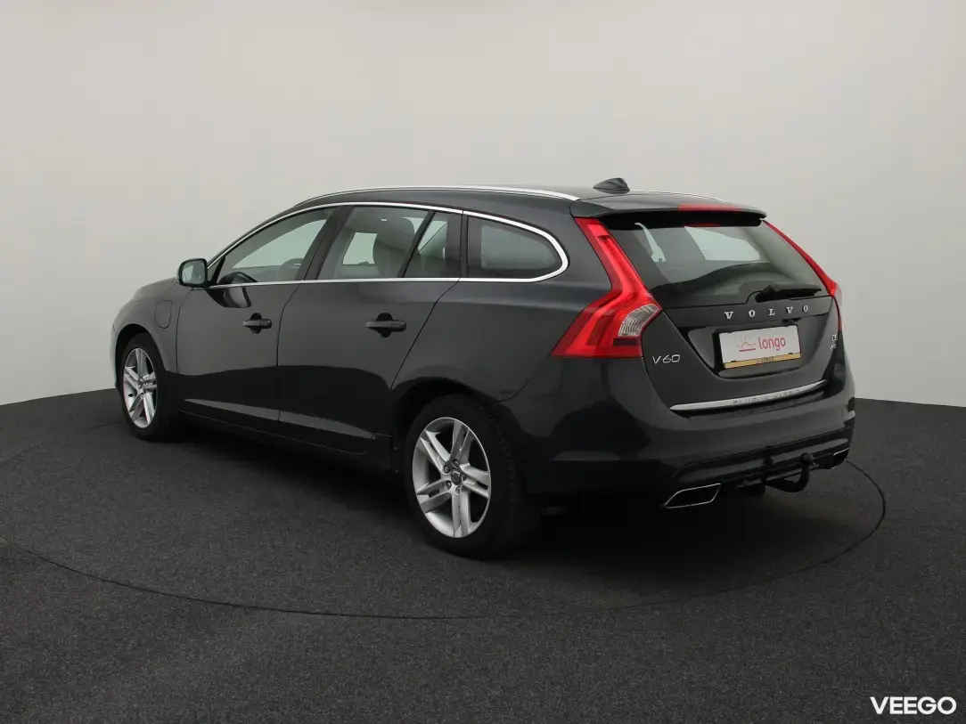 Volvo V60 2.4 158kW