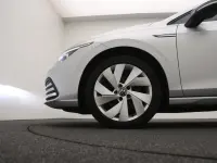 Volkswagen Golf 2 110kW thumbnail