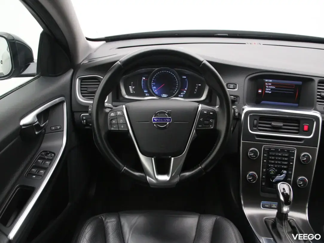 Volvo V60 2.4 158kW