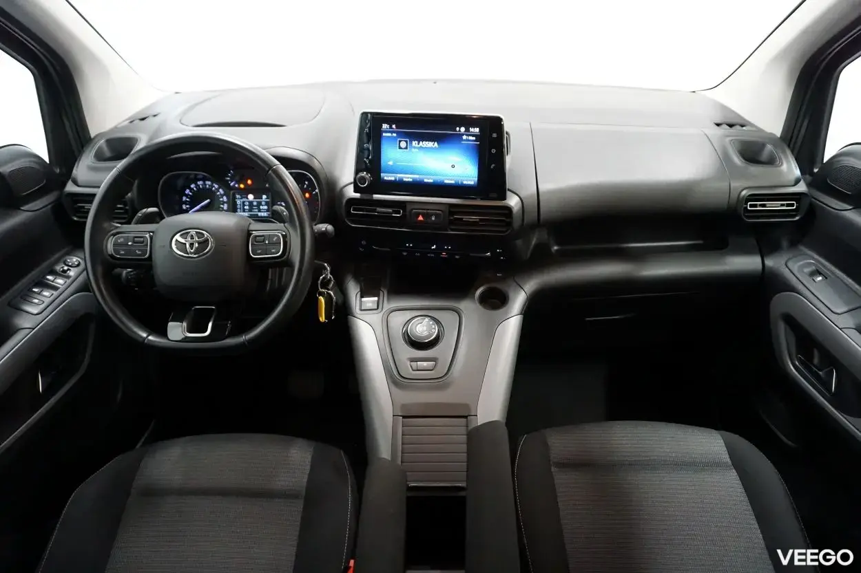 Toyota Proace City Family Long 7-kohta 1.5 96kW