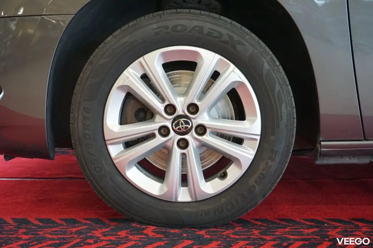 Toyota Proace City Family Long 7-kohta 1.5 96kW