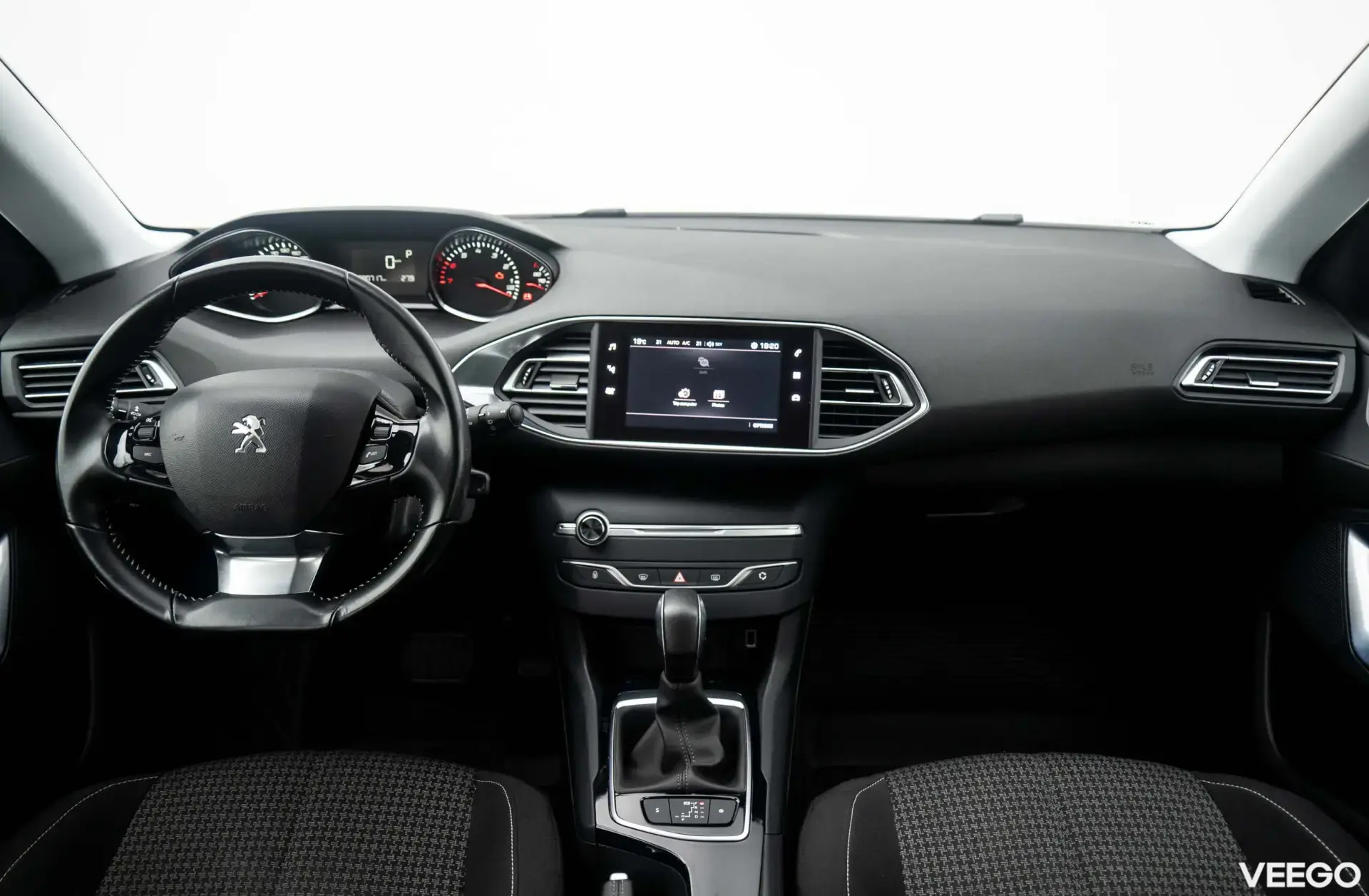 Peugeot 308 Active PureTech 130 1.2 96kW