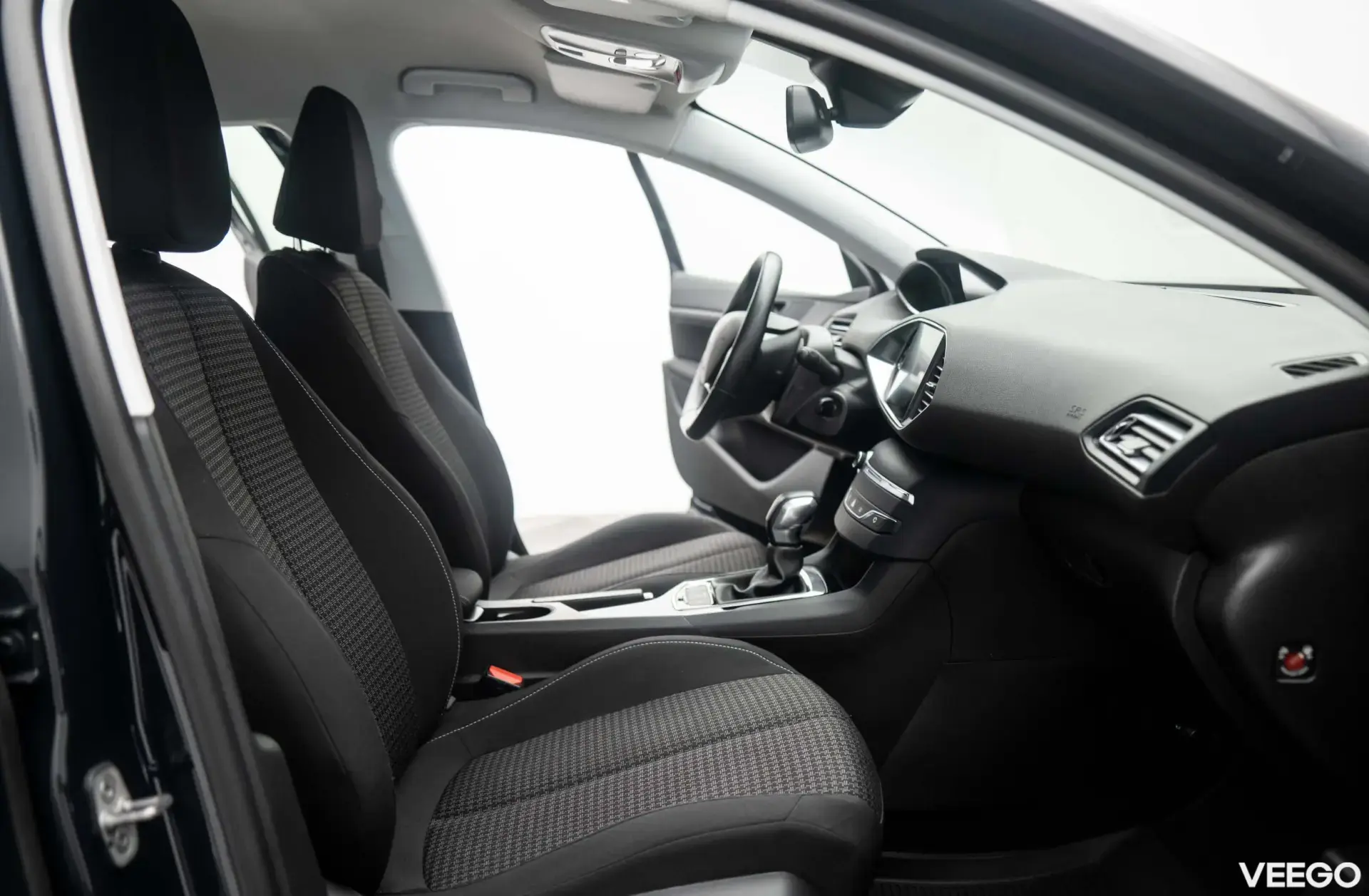 Peugeot 308 Active PureTech 130 1.2 96kW