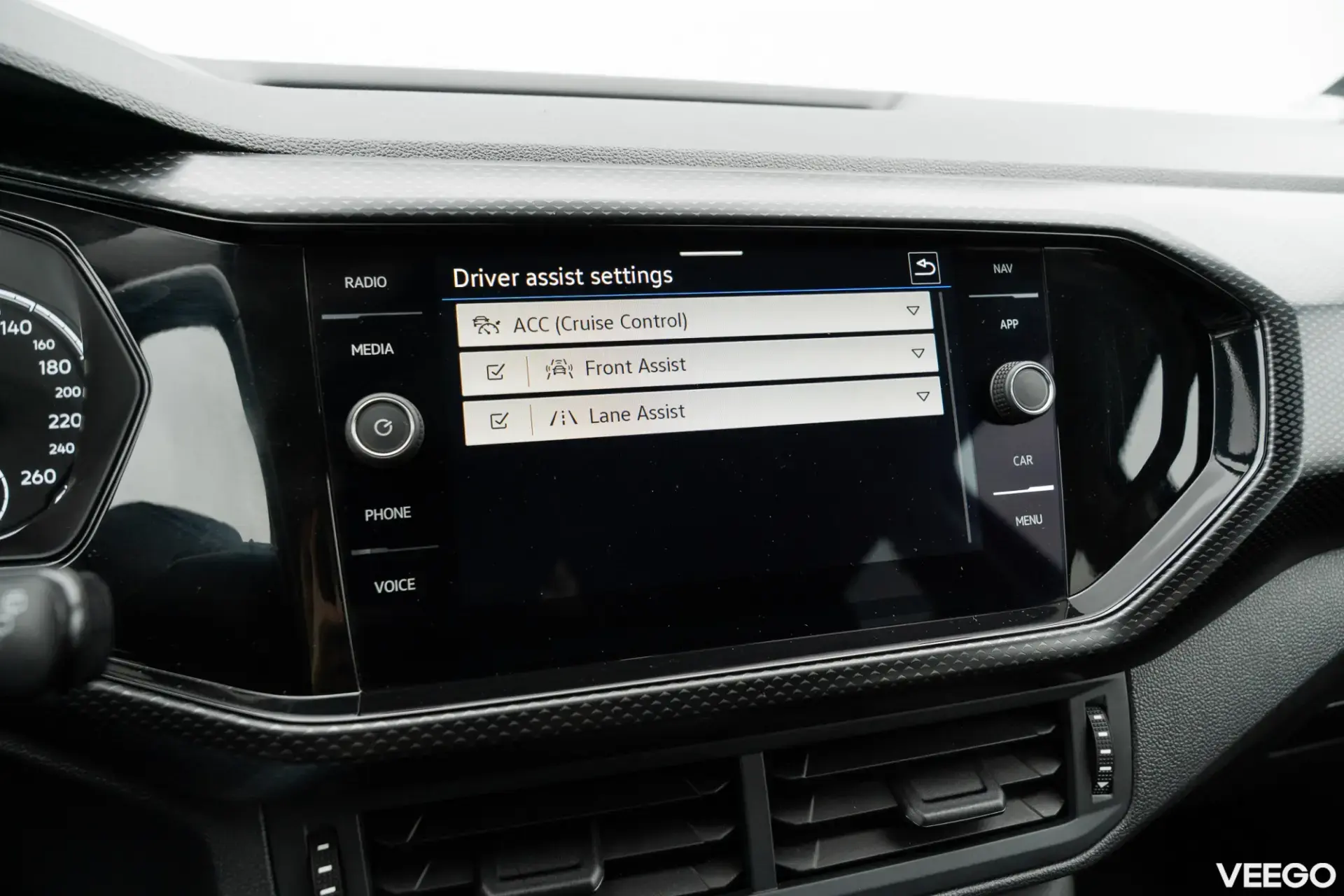 Volkswagen T-Cross 81kW
